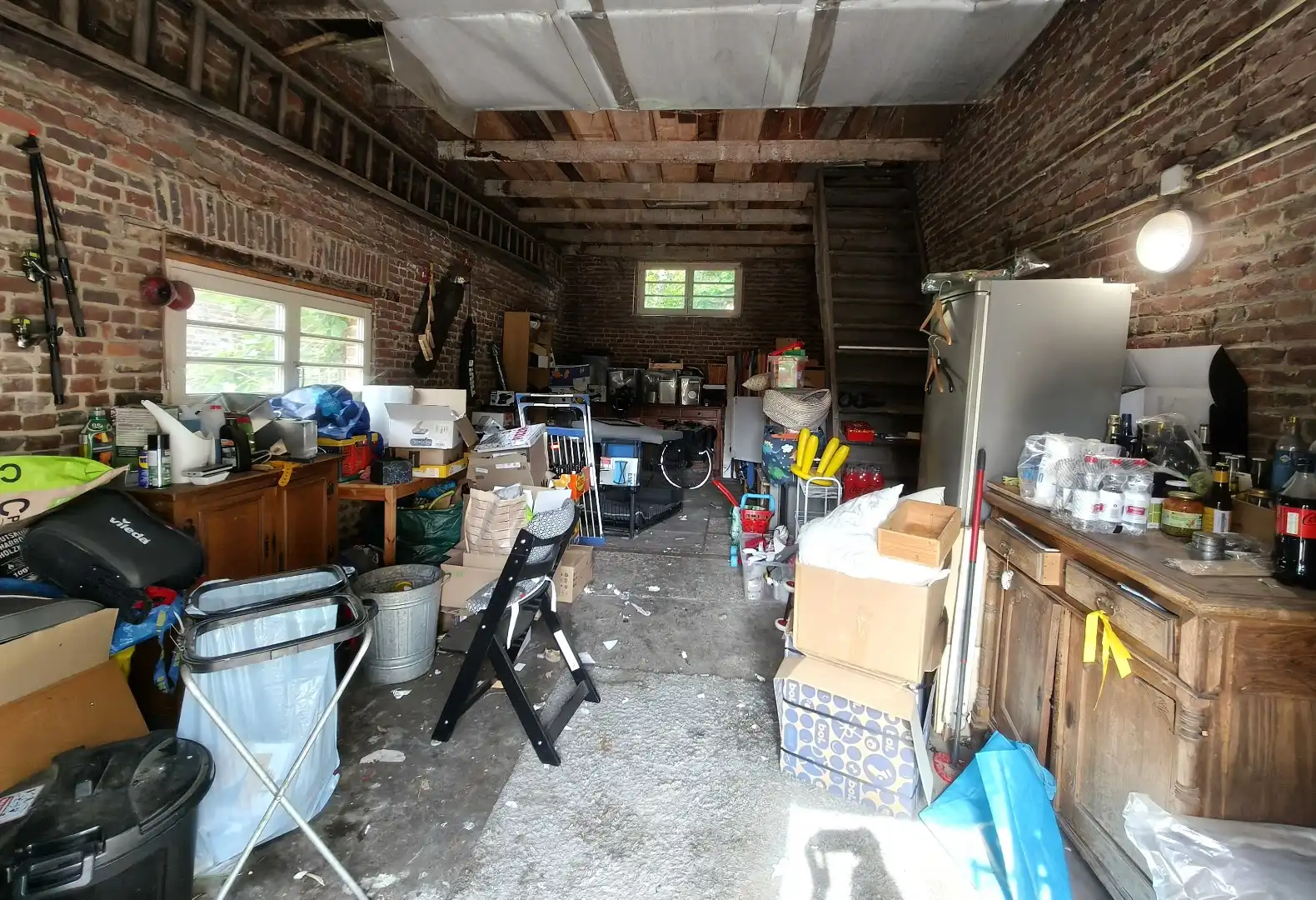 RUIME WONING MET GROTE TUIN EN GARAGE foto 10
