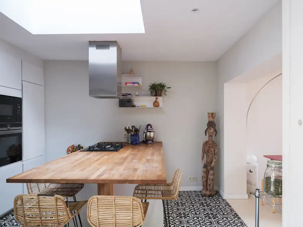 Architecturale gezinswoning met drie slaapkamers, zicht op water en groen, vlak bij de Coupure. foto 5