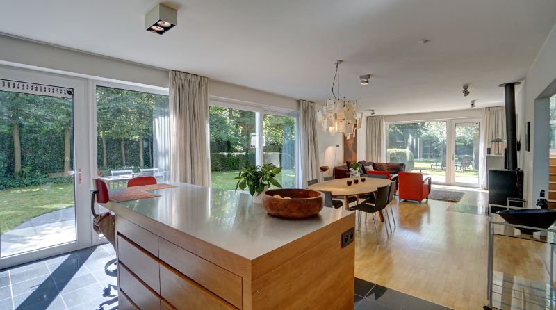 Moderne villa van 252m² op 13 are 72 ca met mooie tuin foto 10