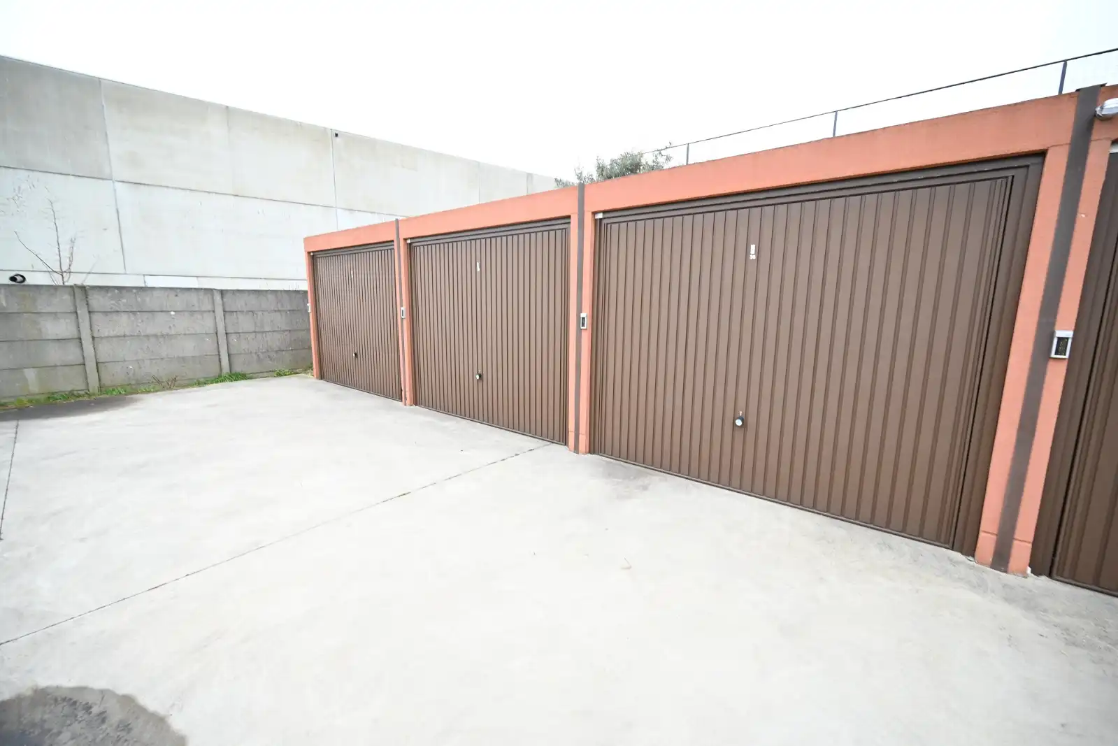 Garage te huur foto 2