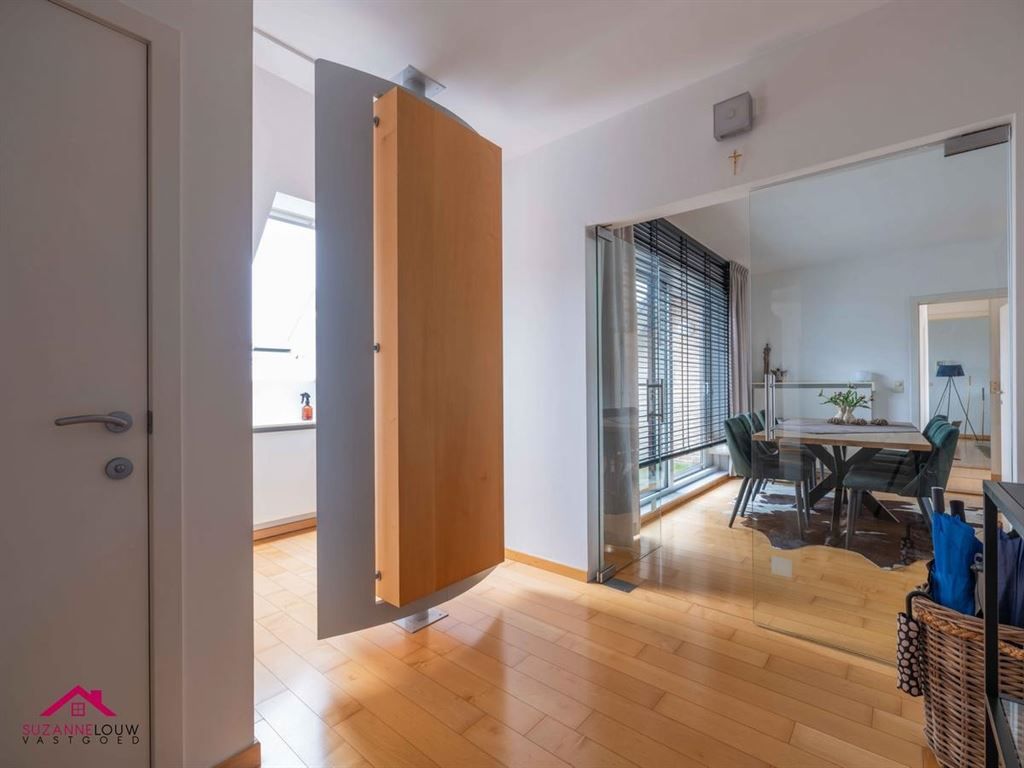 Ruim en gezellig appartement vlakbij het centrum foto 9