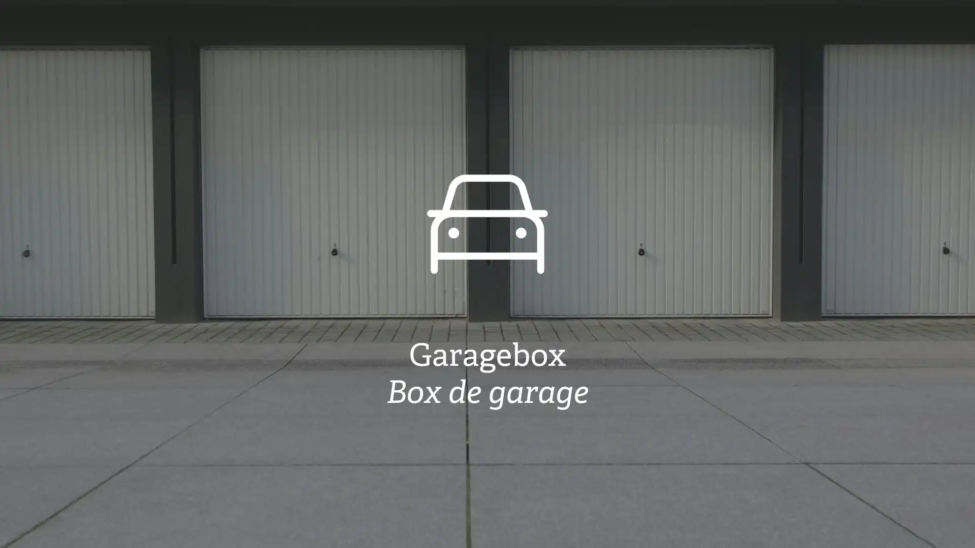 Ruime garagebox te koop in het centrum van Heist  foto {{pictureIndex}}