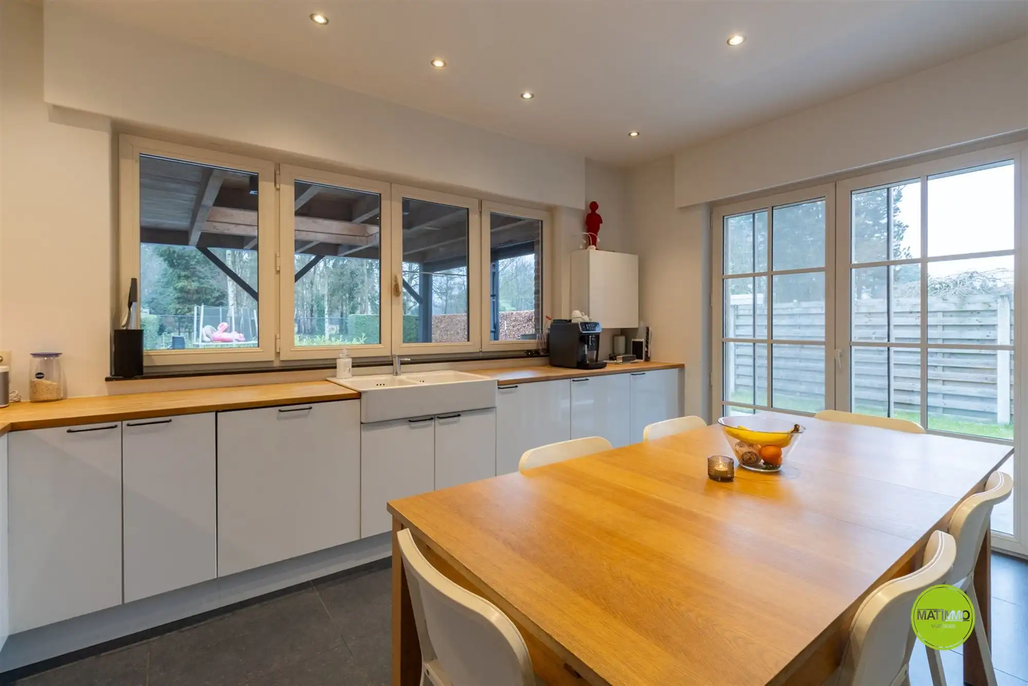 Ruime, energiezuinige gezinswoning met zwembad in Laakdal foto 15