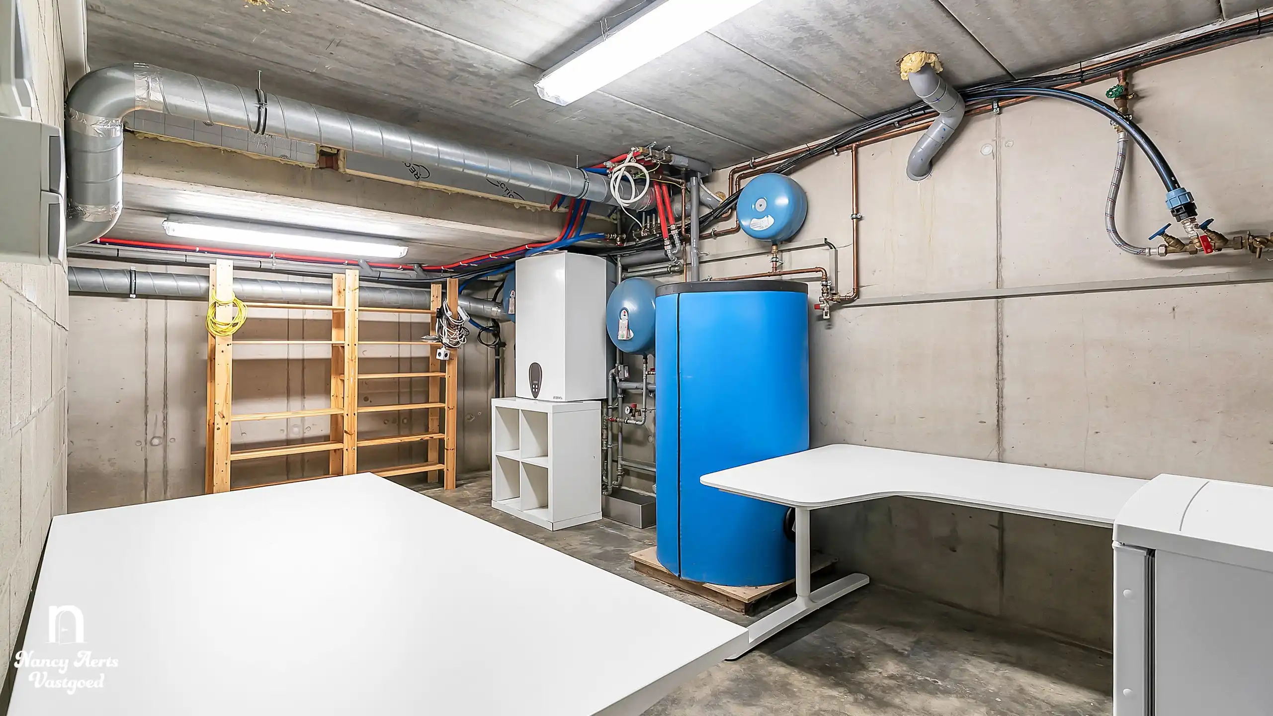 Bemeubelde gezinswoning met vier slaapkamers op 9 are  foto 30
