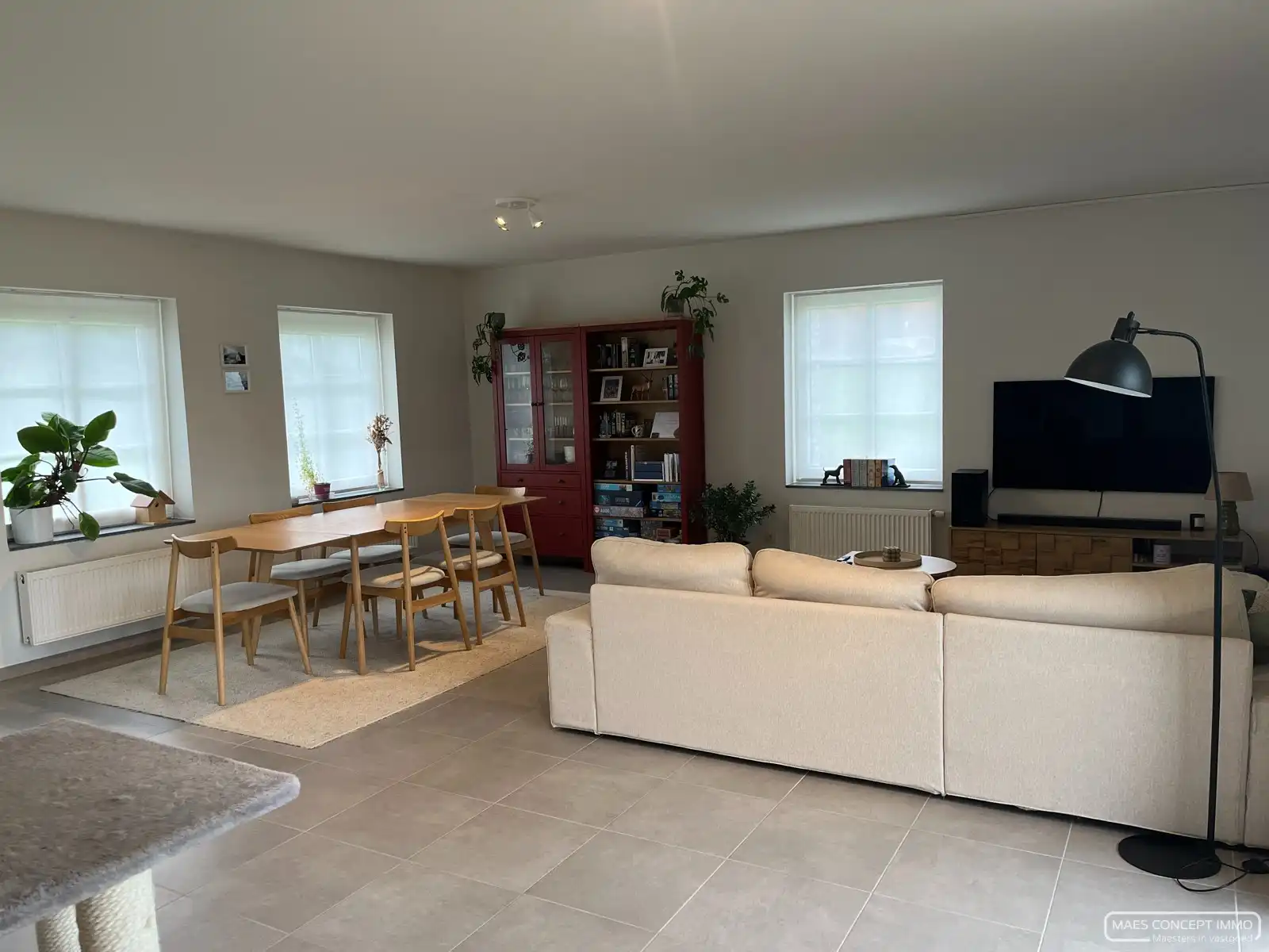 Ruime nieuwbouwwoning  te huur in Anzegem met tuin en garage foto 4