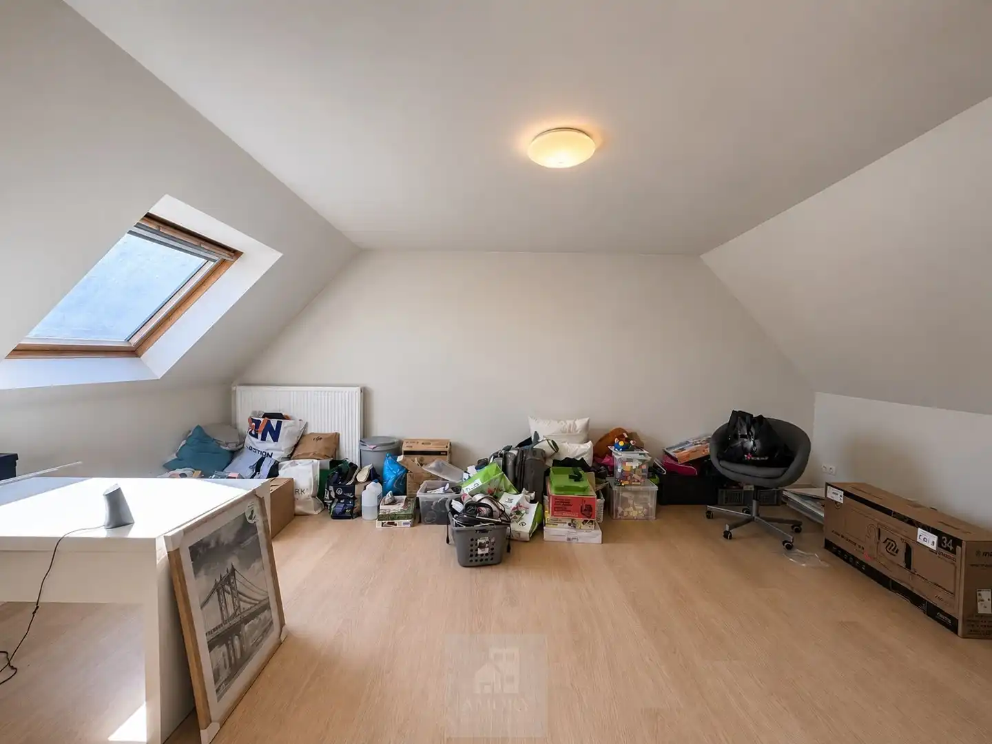 Ruime, recente gezinswoning met 4 slpk’s en garage foto 19