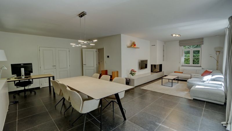Instapklare villa van 265m² in pastorale stijl op 11 are 93 ca met mooie tuin foto 7