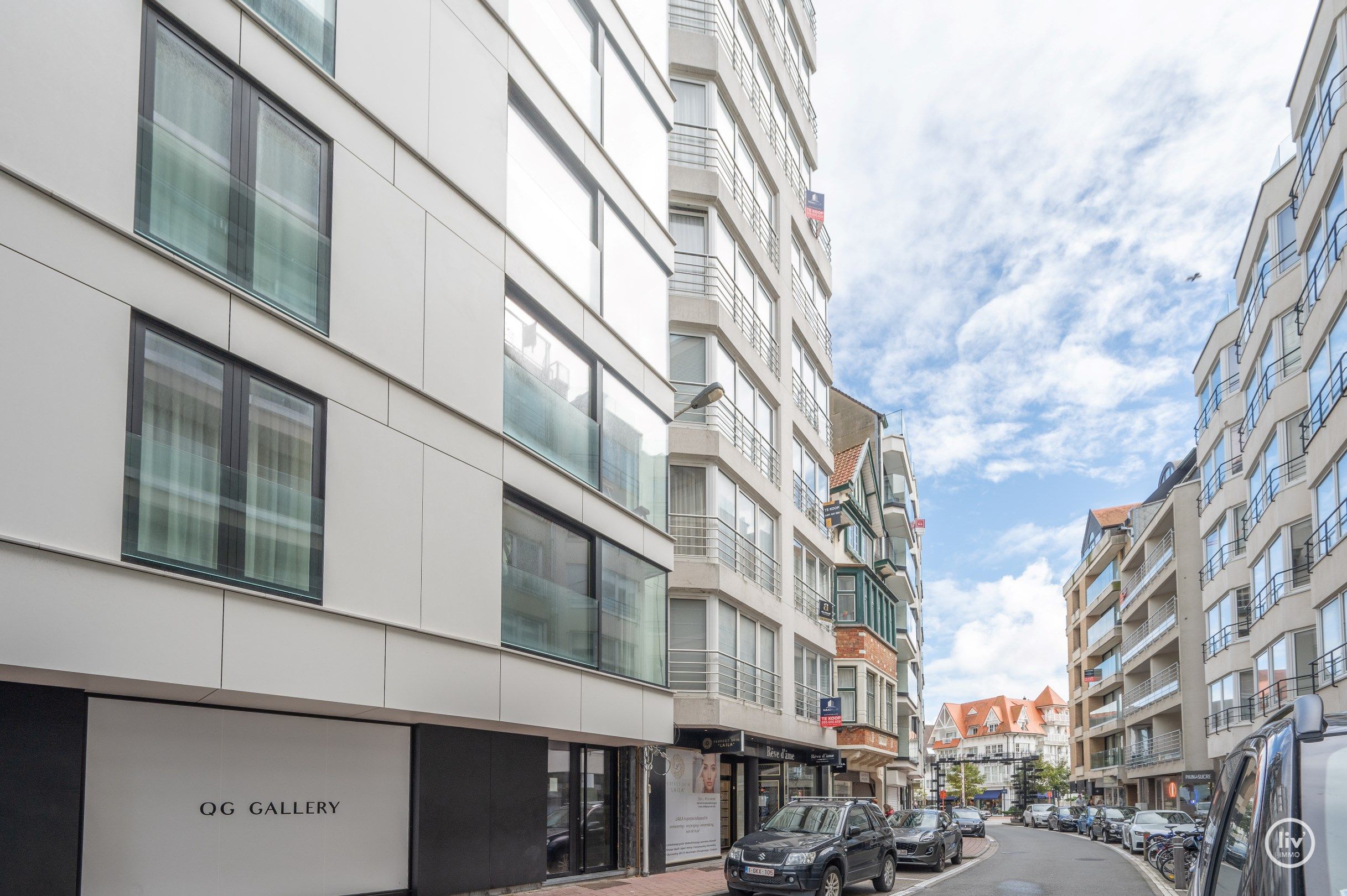 Volledig gerenoveerd appartement met zijdelings zeezicht gelegen tussen het Lichttorenplein en Albertplein. foto 23