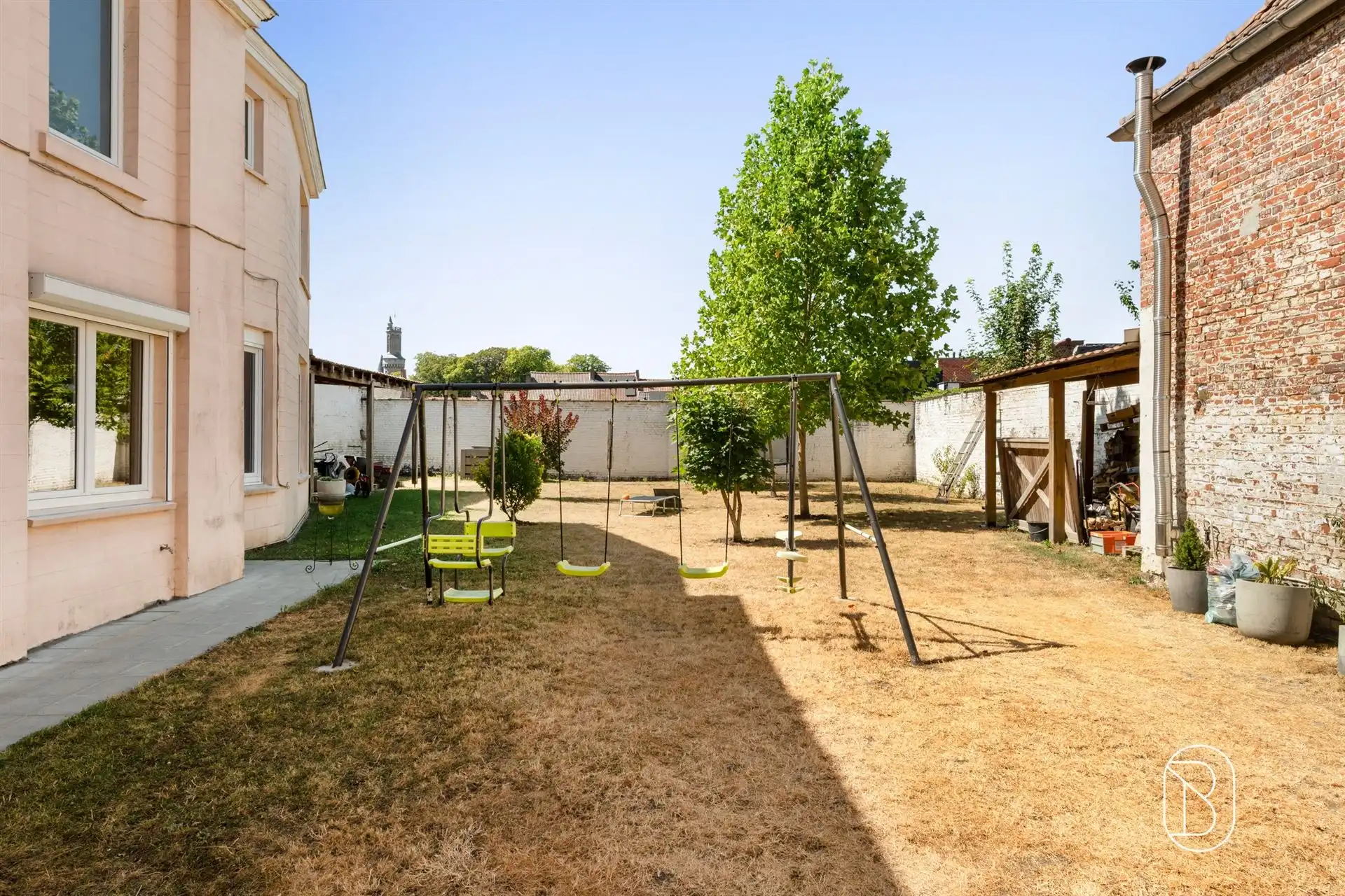 Charmewoning op een perceel van 660m² foto 3