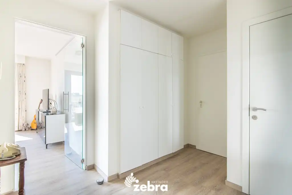 Goed onderhouden appartement met 3 slaapkamers in centrum Tielt! foto 12