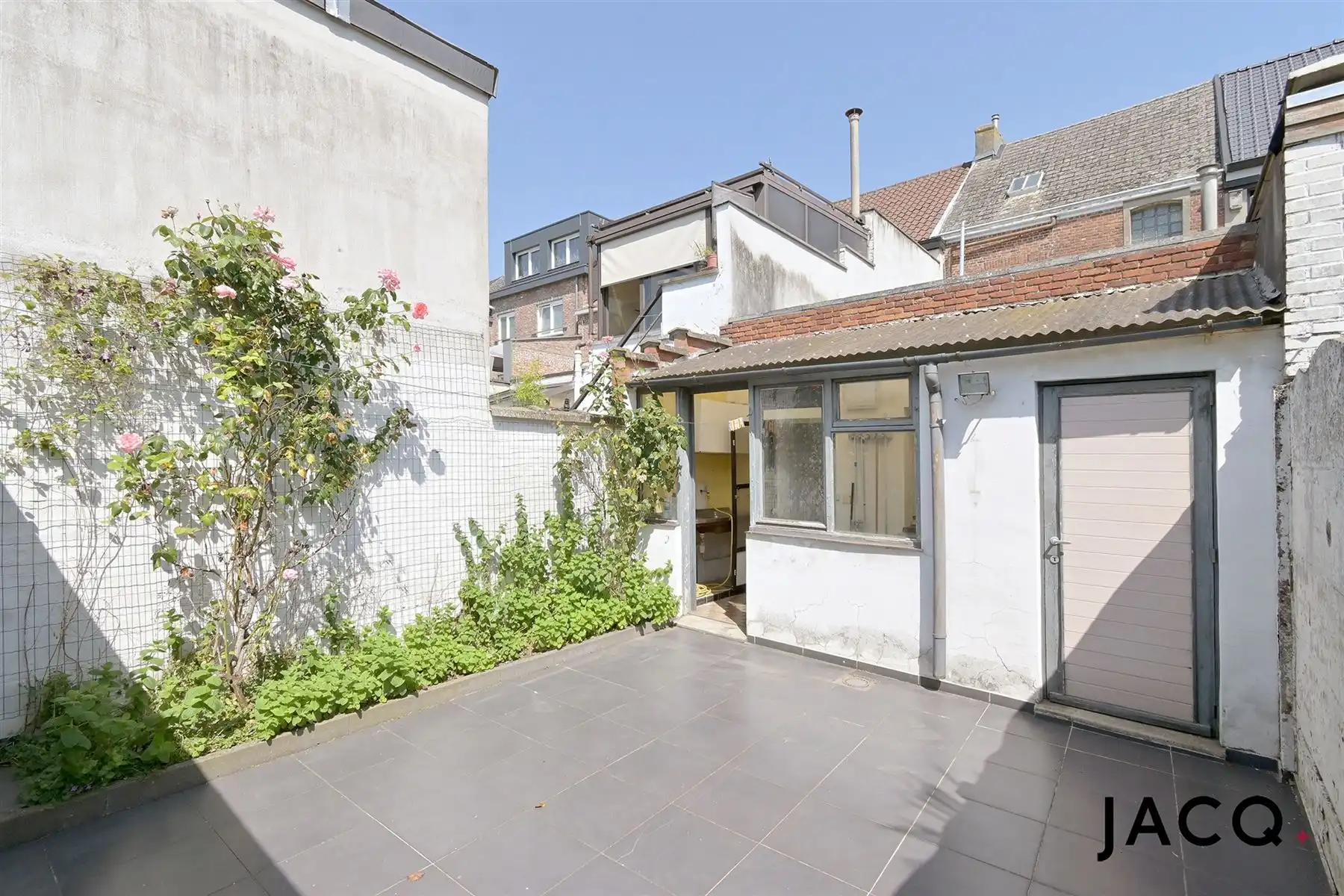 Te renoveren woning met 4 slpk's, terras (25m²) en garage! foto 23