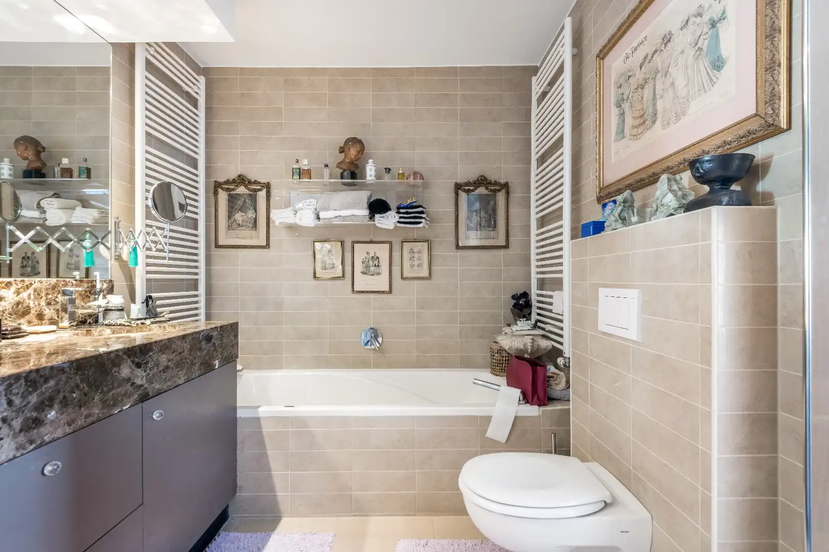 Ruim appartement (ca. 180m²) met een gevelbreedte van meer dan 13 meter, rustig gelegen, in het centrum tegenover de H. Hartkerk. foto 13