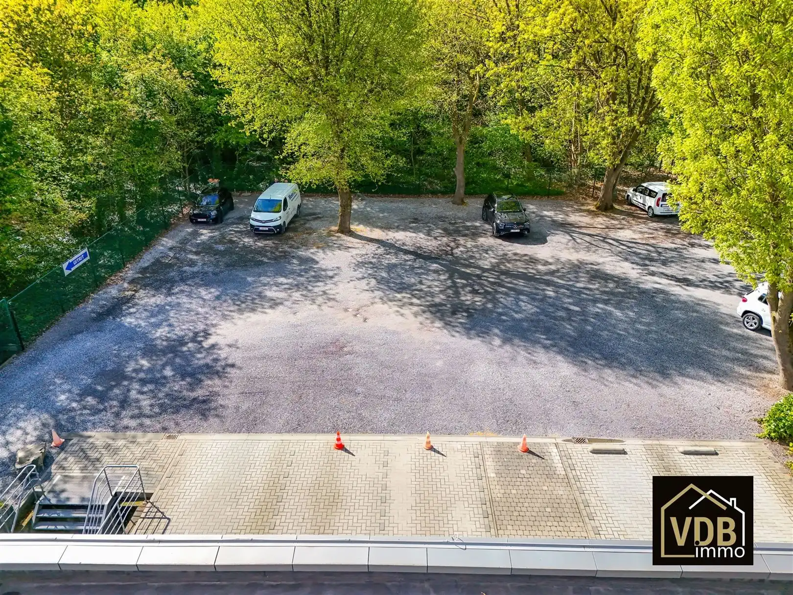 COMMERCIEEL PAND MET PENTHOUSE OP TOP LOCATIE foto 34