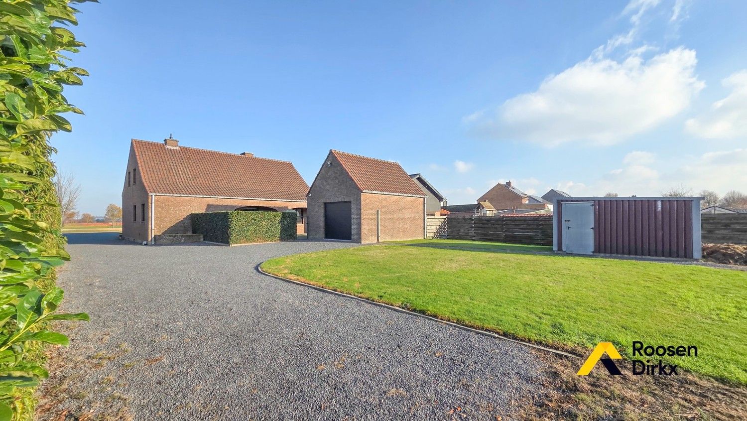 Degelijke woning met 3 slaapkamers en prachtig zicht op ±9 are! foto 3