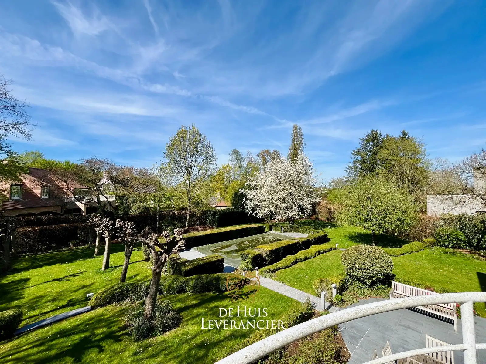 Exclusieve villa op uitzonderlijk perceel van 1 767 m², grenzend aan natuurgebied foto 15