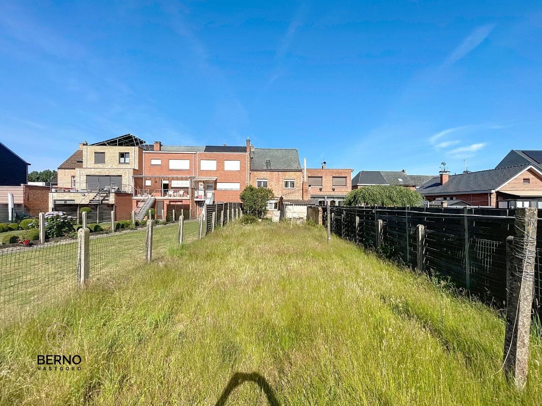 Statige, ruime woning met mooie tuin foto 10