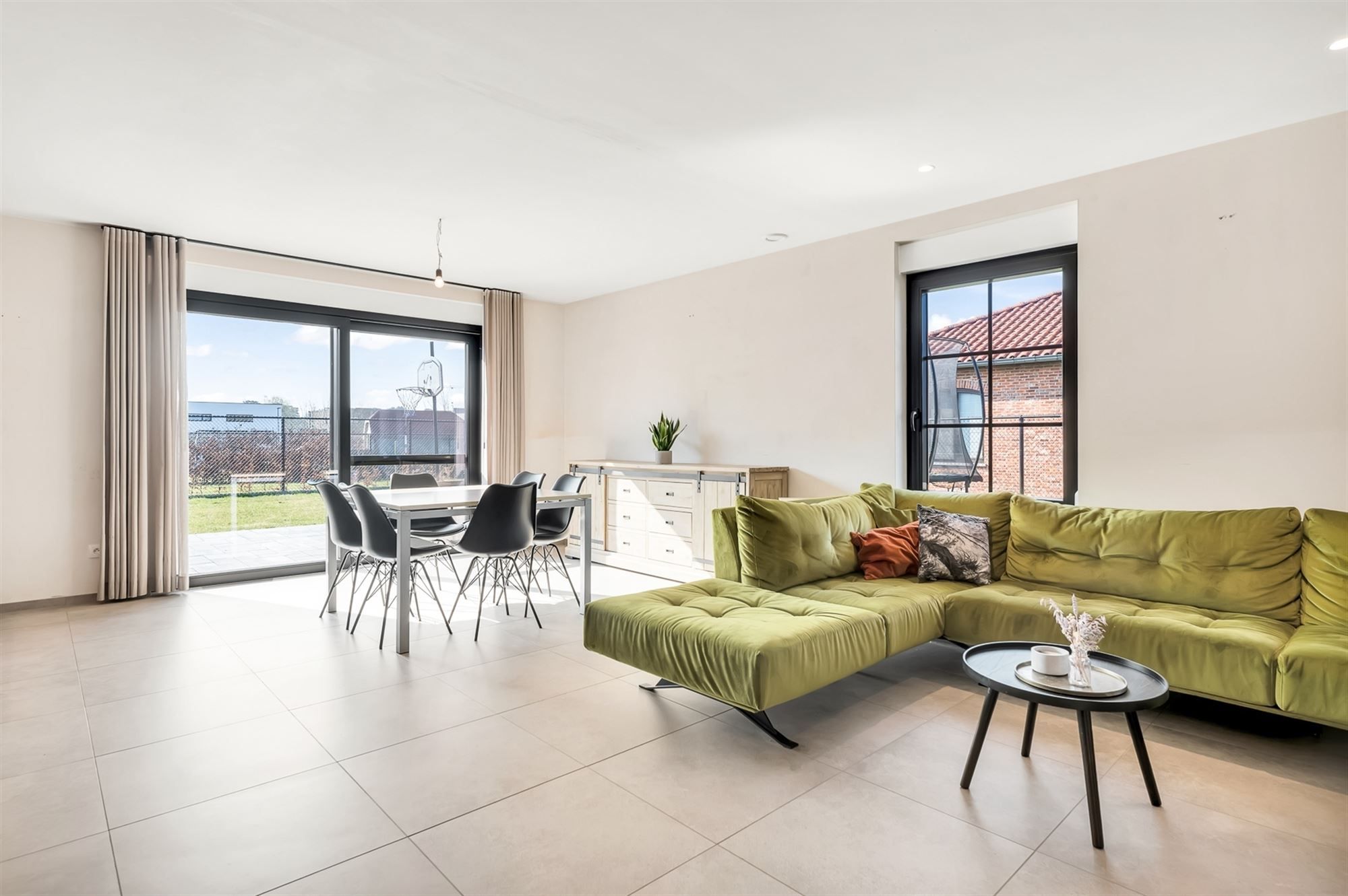 ZEER RECENTE, RUIME EN ENERGIEZUINIGE WONING foto 6