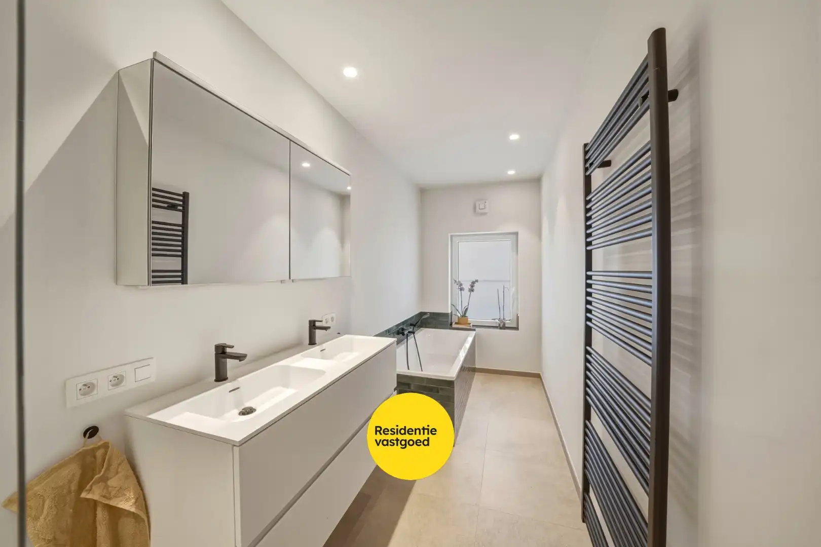 Instapklare, energiezuinige woning met 4 slpk in Mariakerke foto 18