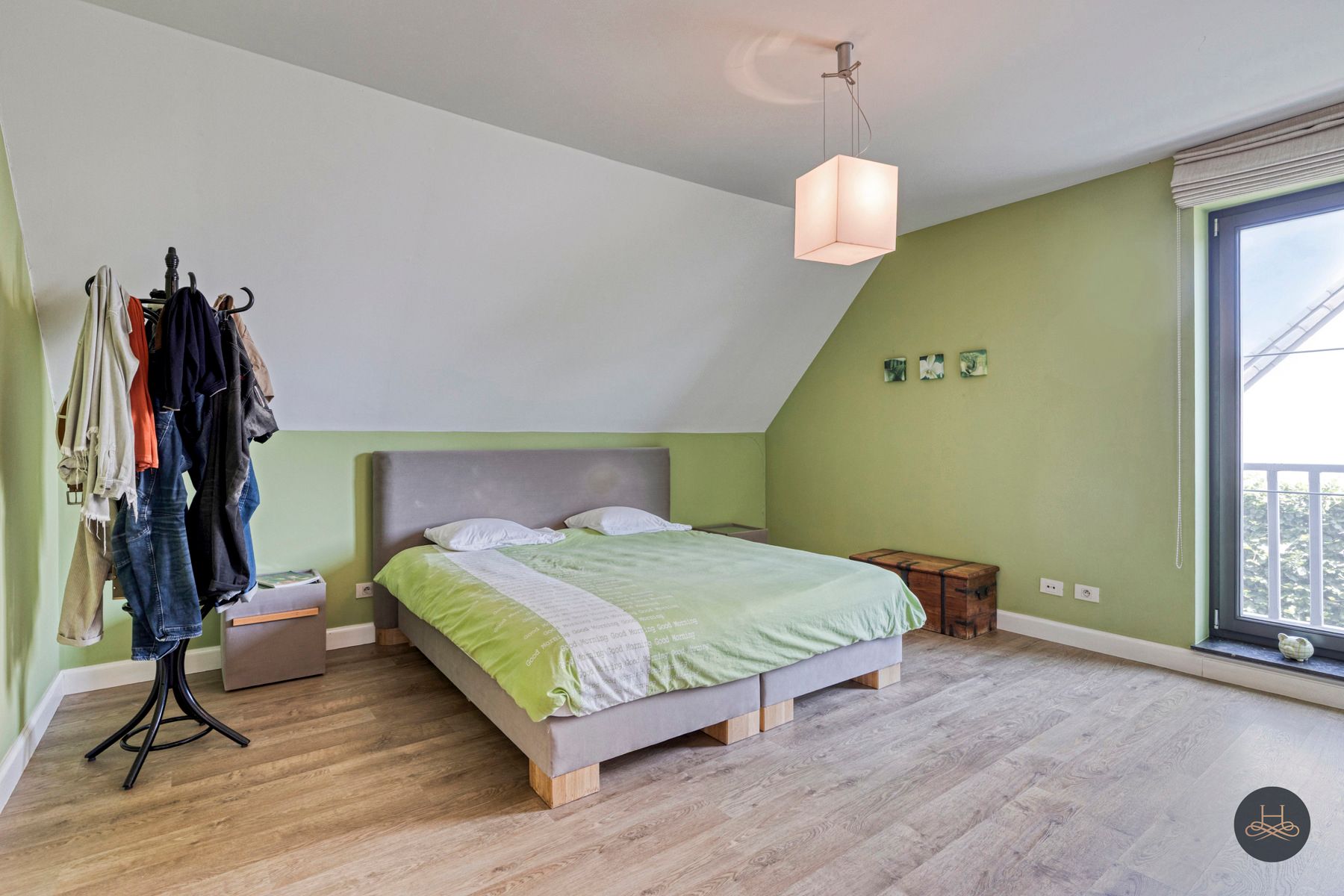 Instapklare villa met prachtig aangelegde tuin en zwembad foto 17