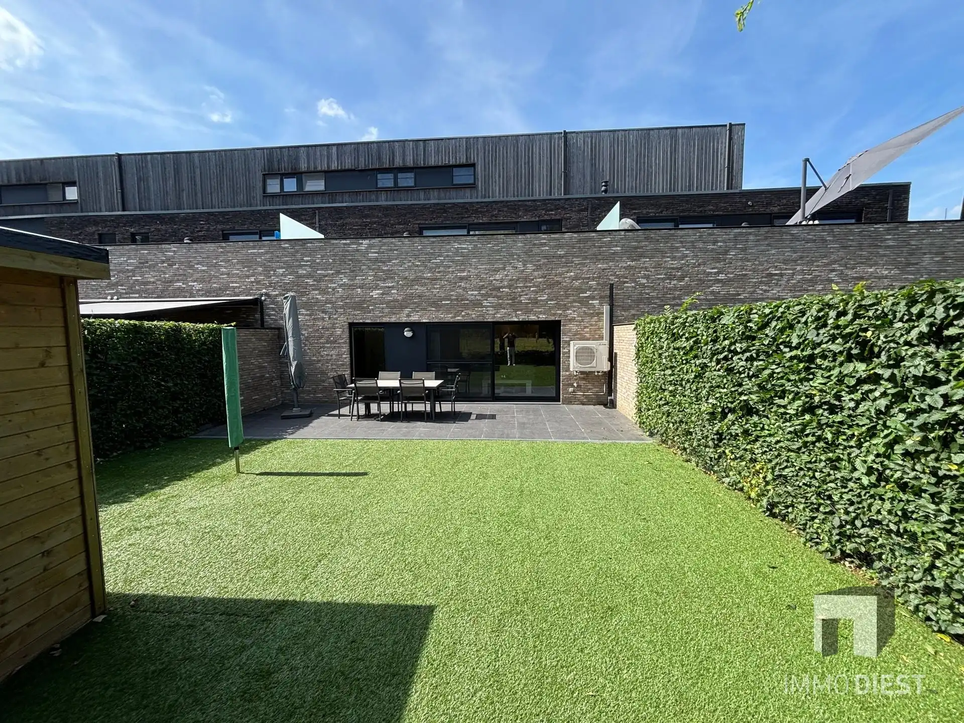 gelijkvloers appartement met tuin, drie slaapkamers! foto 2
