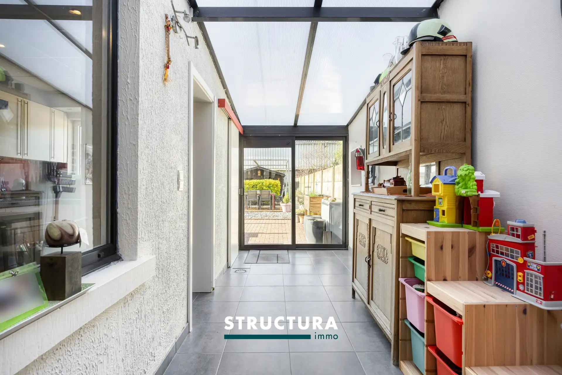 Gezellige woning met 4 slaapkamers - Elektriciteit conform foto 9