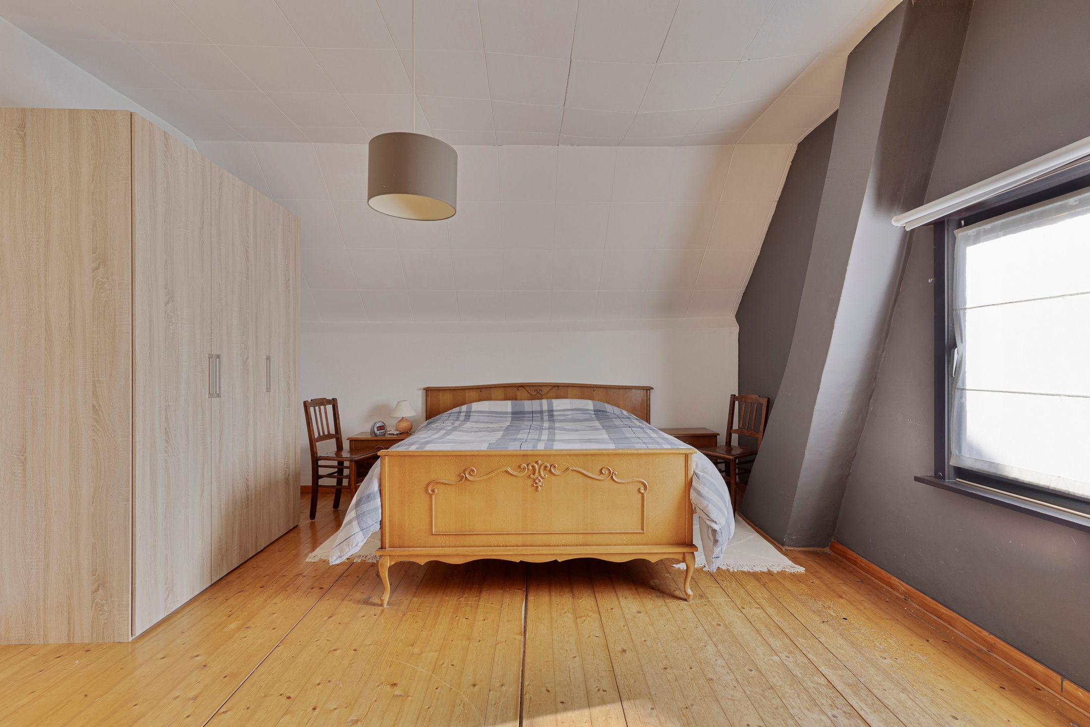 Te renoveren woning met grote garage/werkplaats op 941m² foto 13