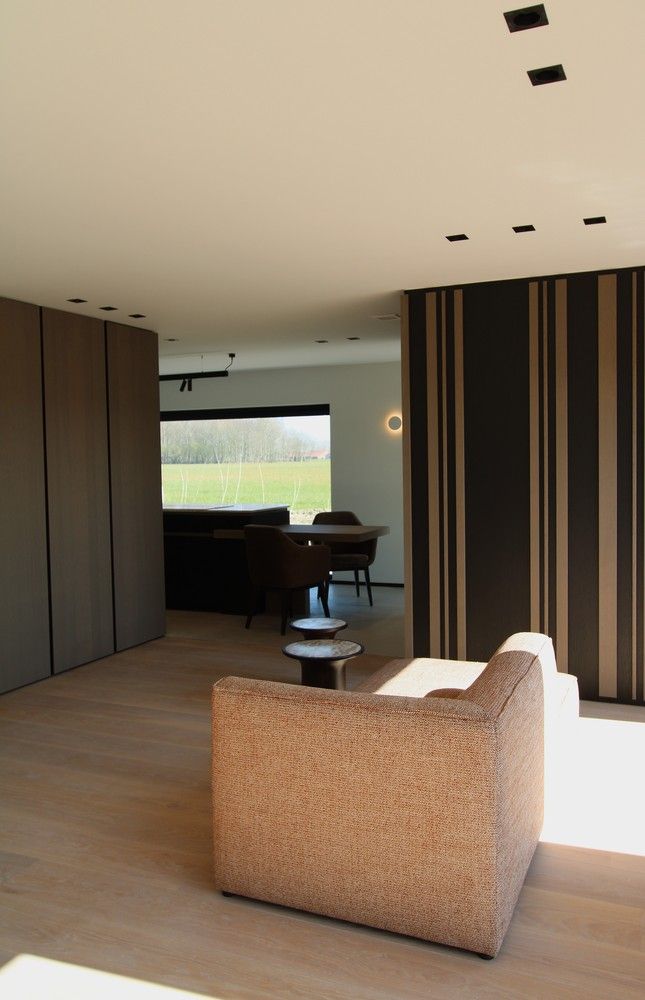 Damme, vlakbij Moerkerke Tot in de puntjes LUXUEUS  gerenoveerde ENERGIEZUINIGE open bebouwing , alles op het gelijkvloers foto 4