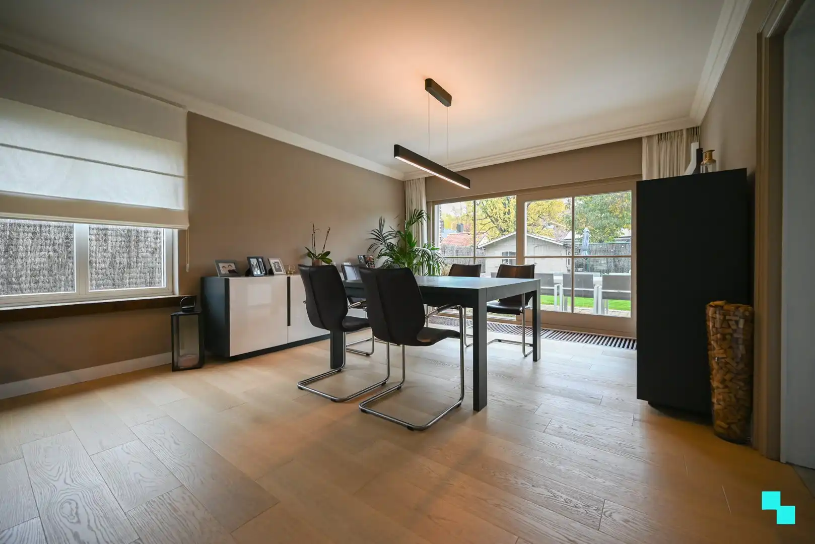 Eengezinswoning met vier slaapkamers in doodlopende straat foto 8