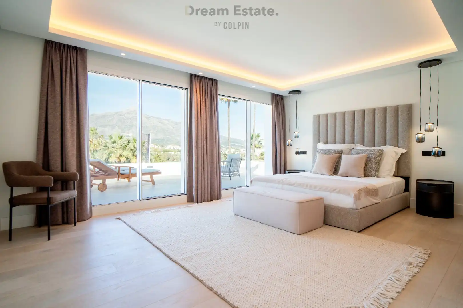 Villa La Concha is gelegen in de omgeving van Las Brisas Golf, Nueva Andalucia, Marbella. foto 12