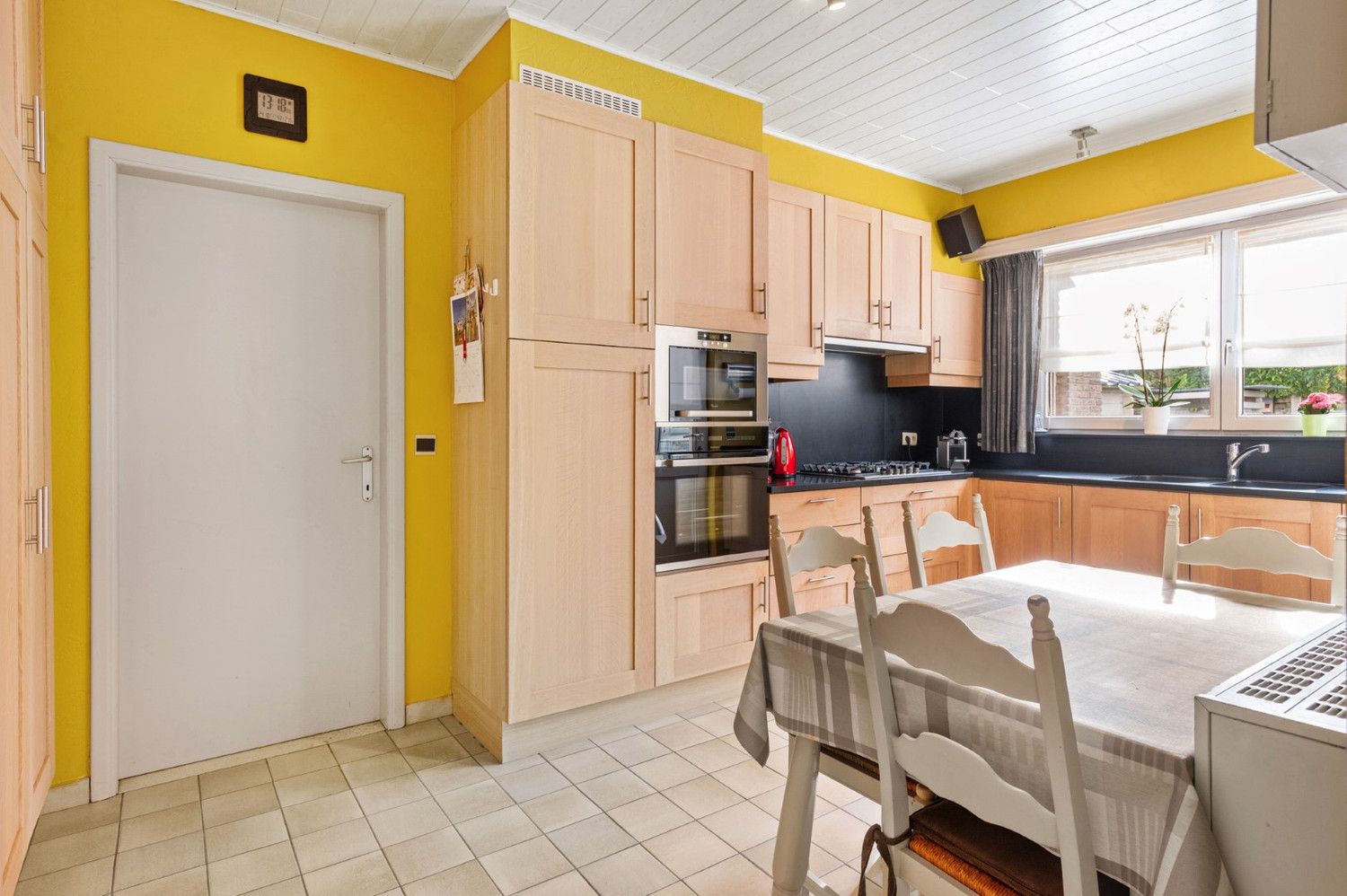 ENERGIEZUINIGE WONING MET 3 SLK, TUIN EN GARAGE! foto 7