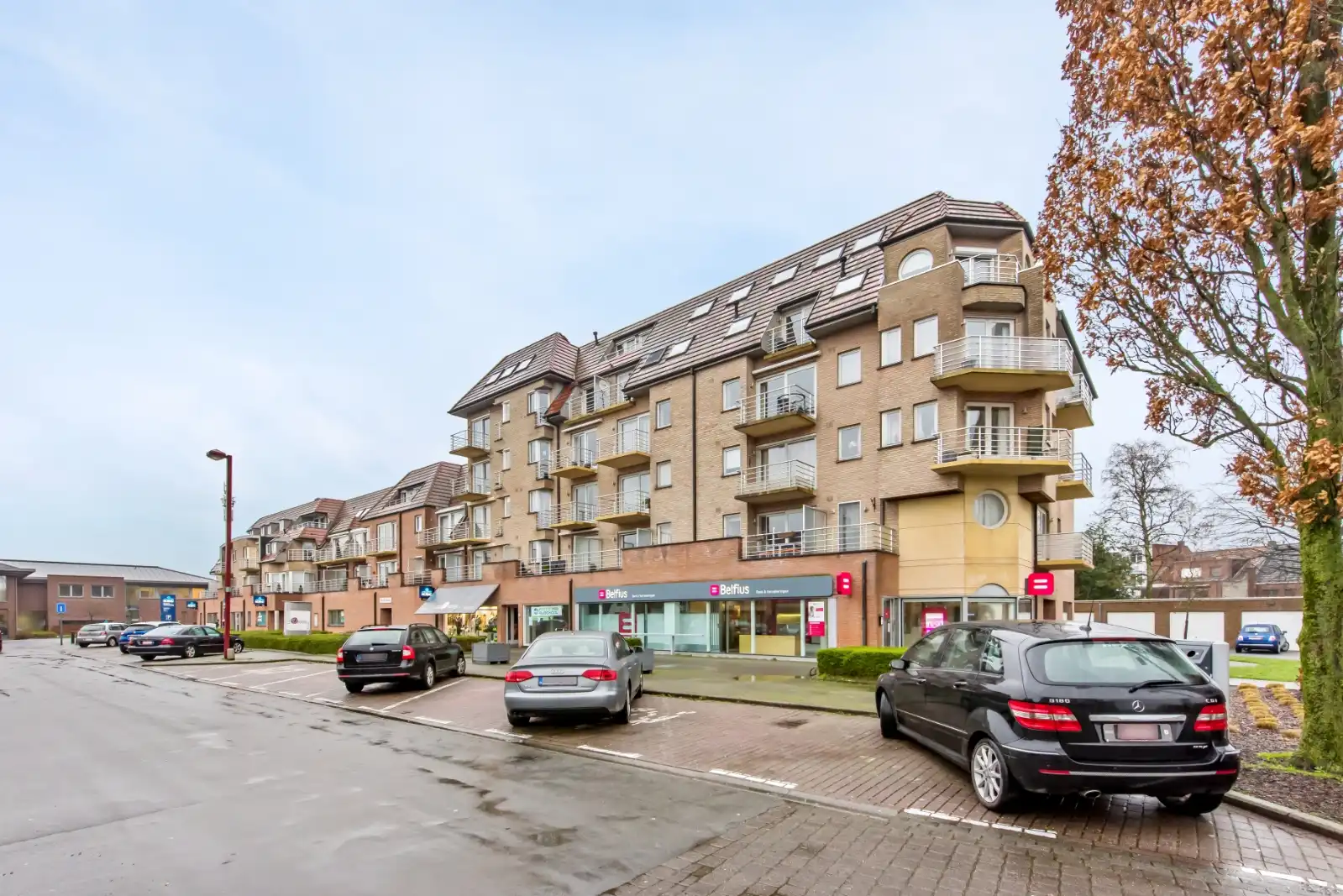 Ruim en gezellig appartement in het centrum van Ardooie! foto {{pictureIndex}}