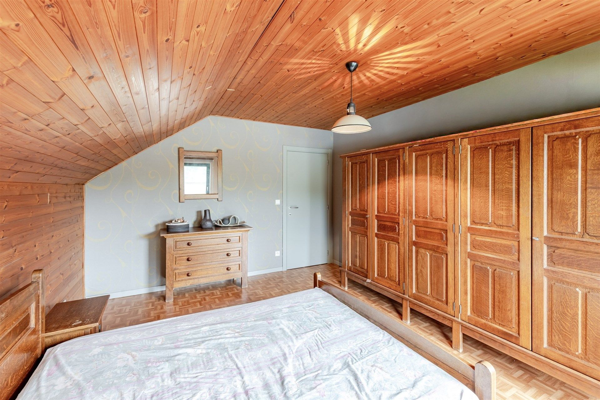 Ruime villa met 4 slks op topligging in Ten-Ede foto 18