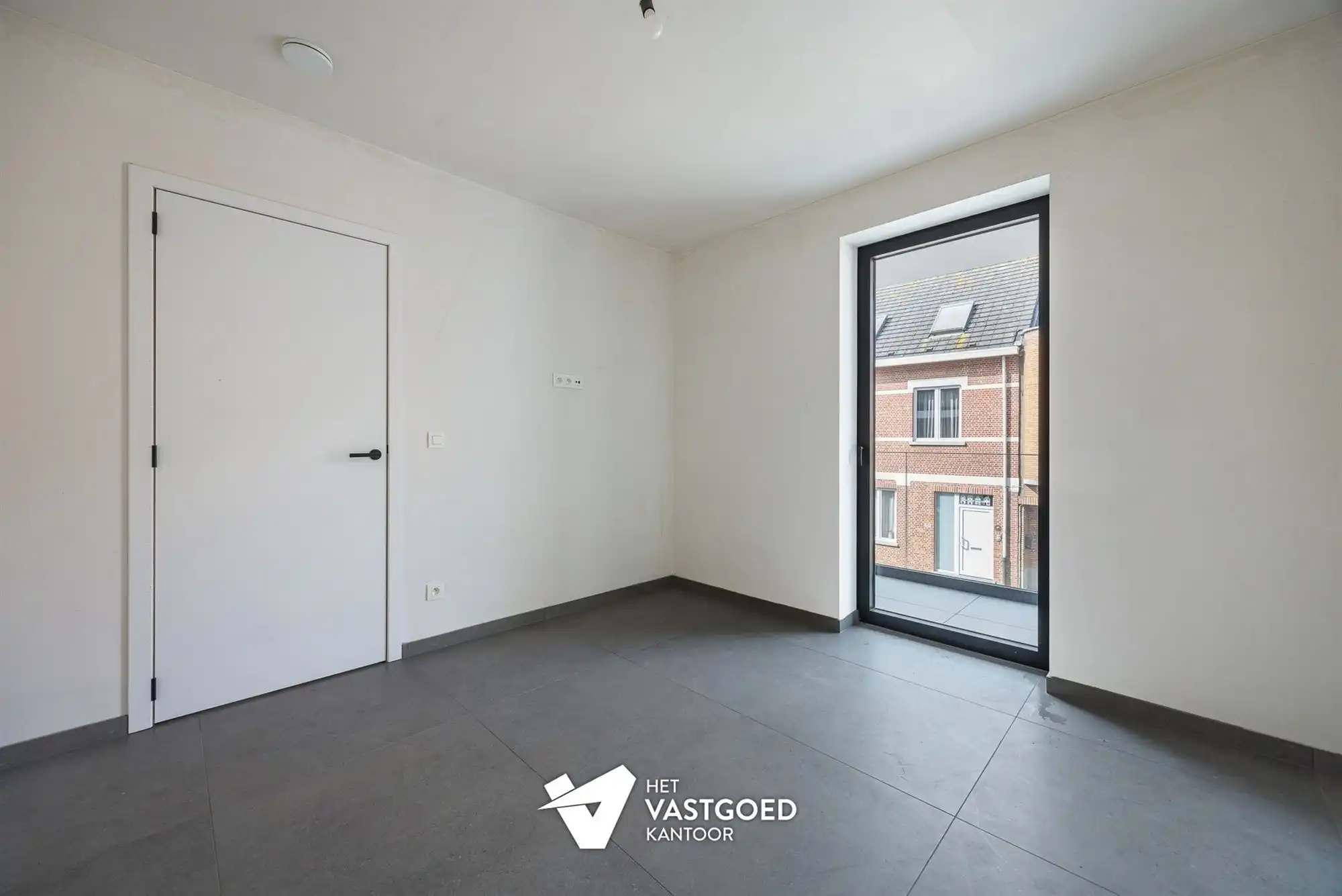 RUIM 1-SLAAPKAMERAPPARTEMENT MET AANGENAME BUITENRUIMTE foto 11