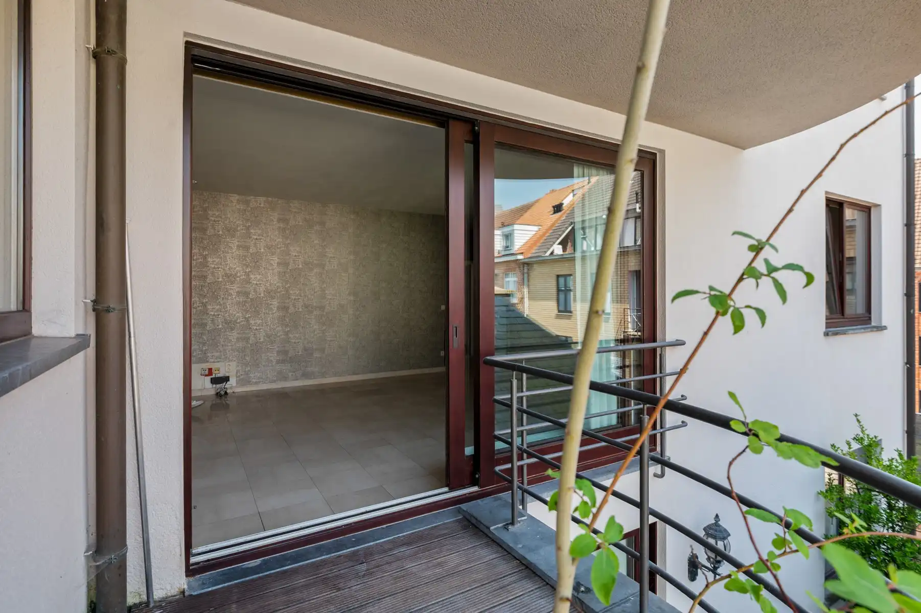 Lichtrijk appartement met terras op uitstekende locatie foto 4