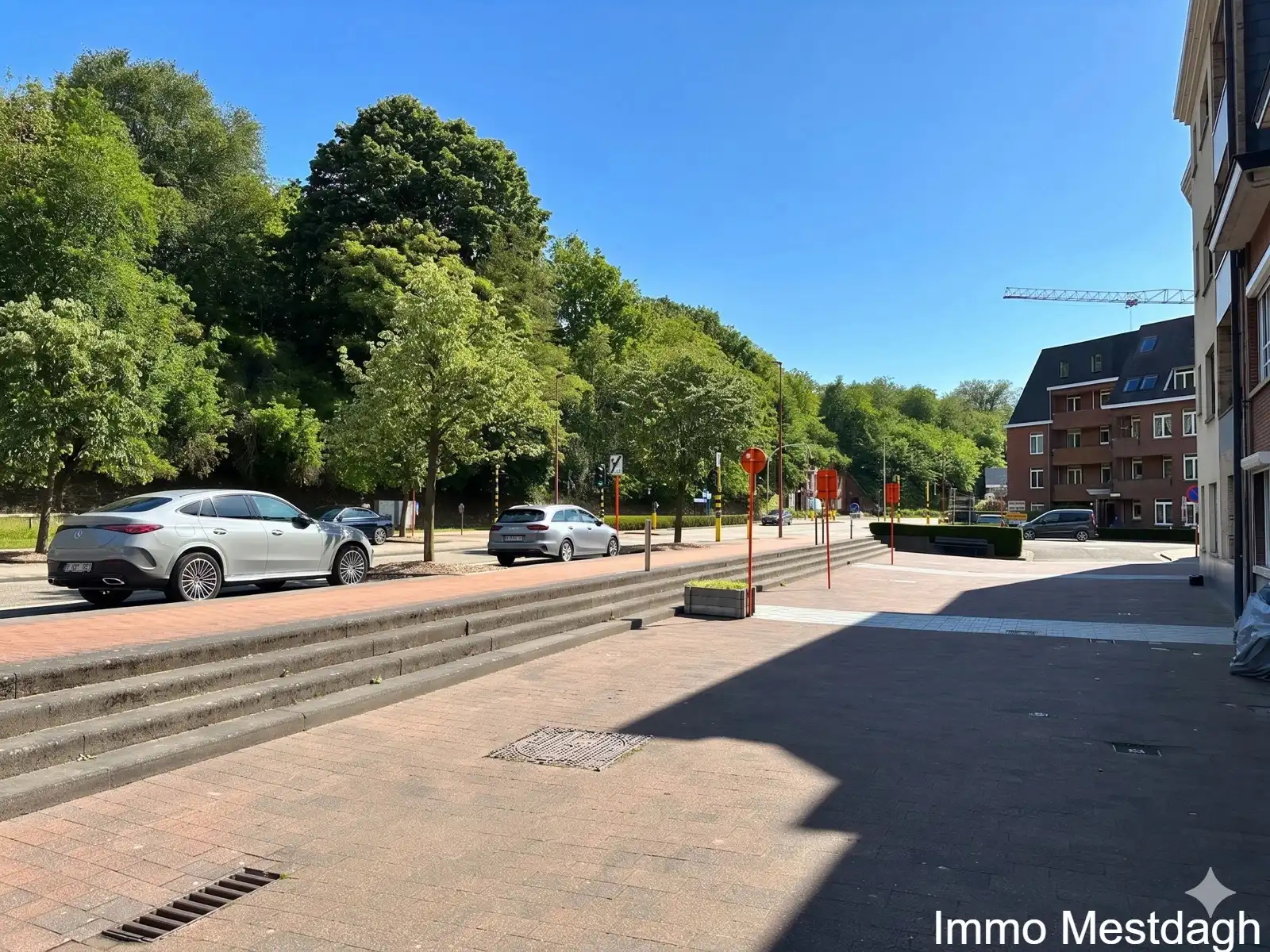 Commercieel Gelijkvloers met Topvisibiliteit te Diest foto 2