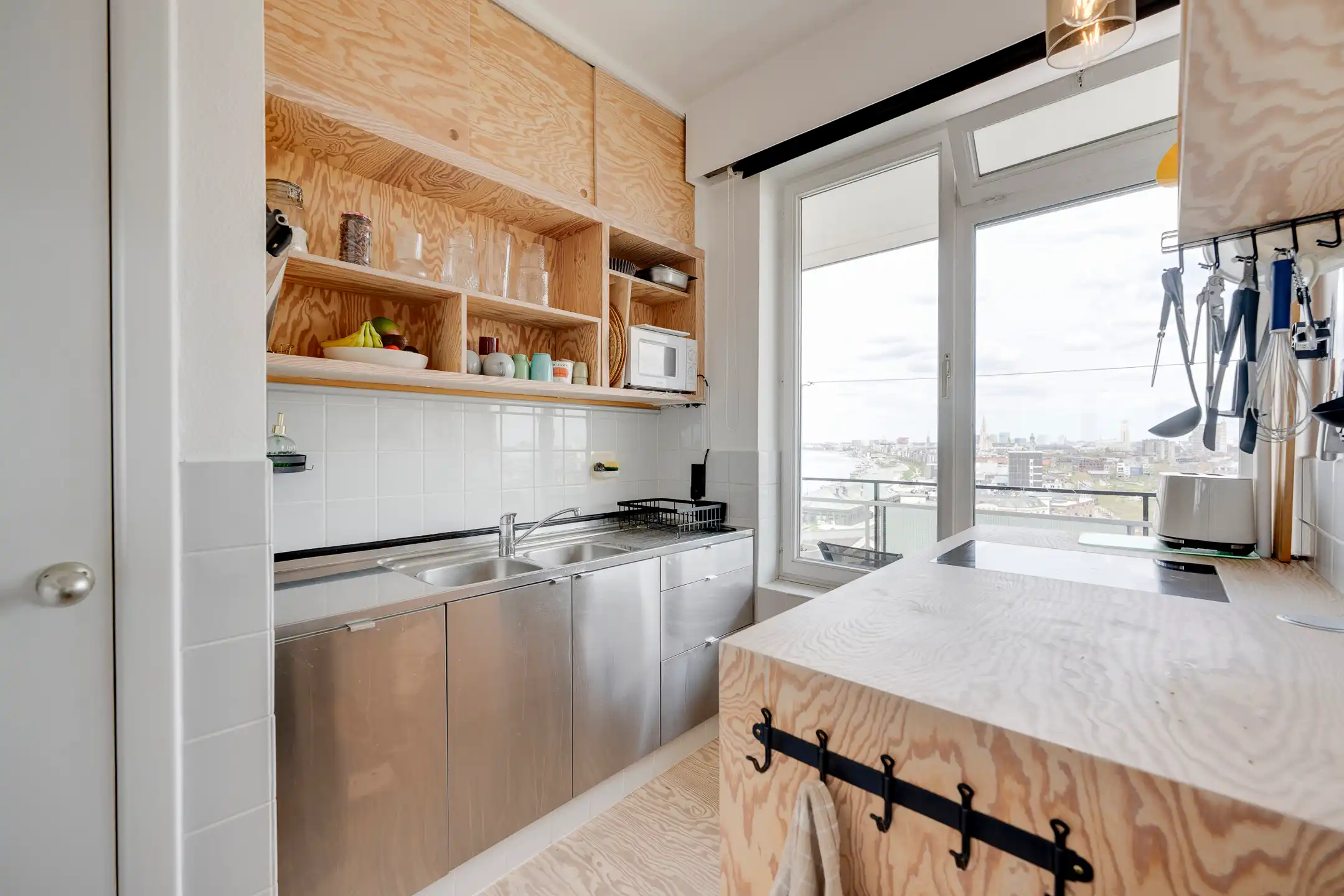 Studio met terras & panoramisch zicht op topligging foto 8