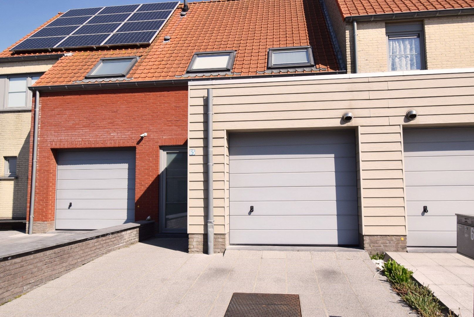 COMFORTABELE RIJWONING MET GARAGE RUSTIG GELEGEN IN CENTRUM MIDDELKERKE foto 12