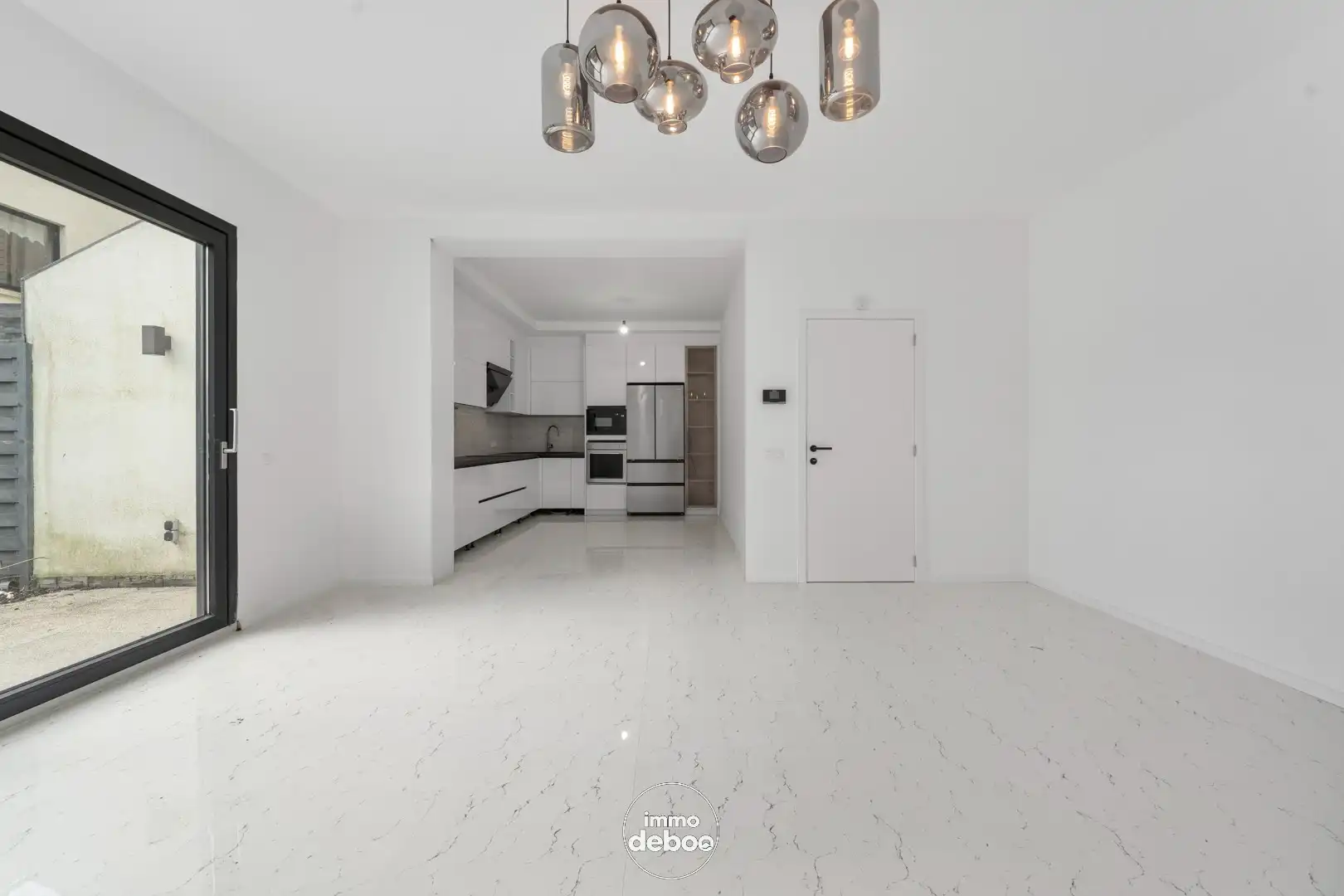 Instapklare bel-etagewoning van 260 m², volledig gerenoveerd in 2024, EPC B en zuidgerichte tuin nabij centrum en zee foto 12