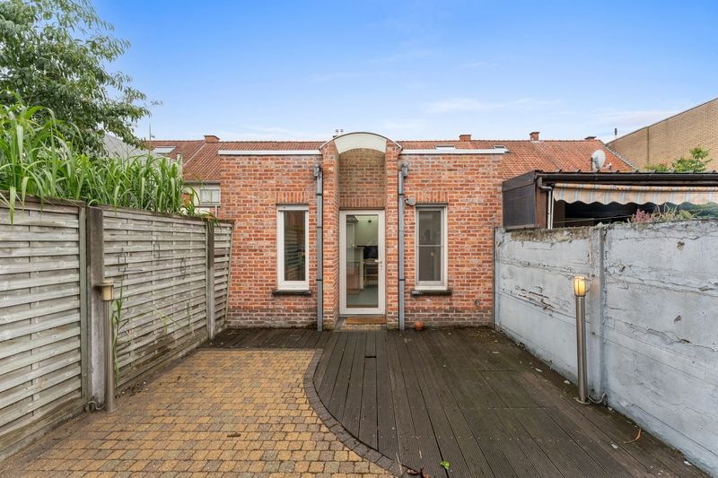 Roeselare : Instapklare, gerenoveerde rijwoning in hartje Roeselare! foto 15