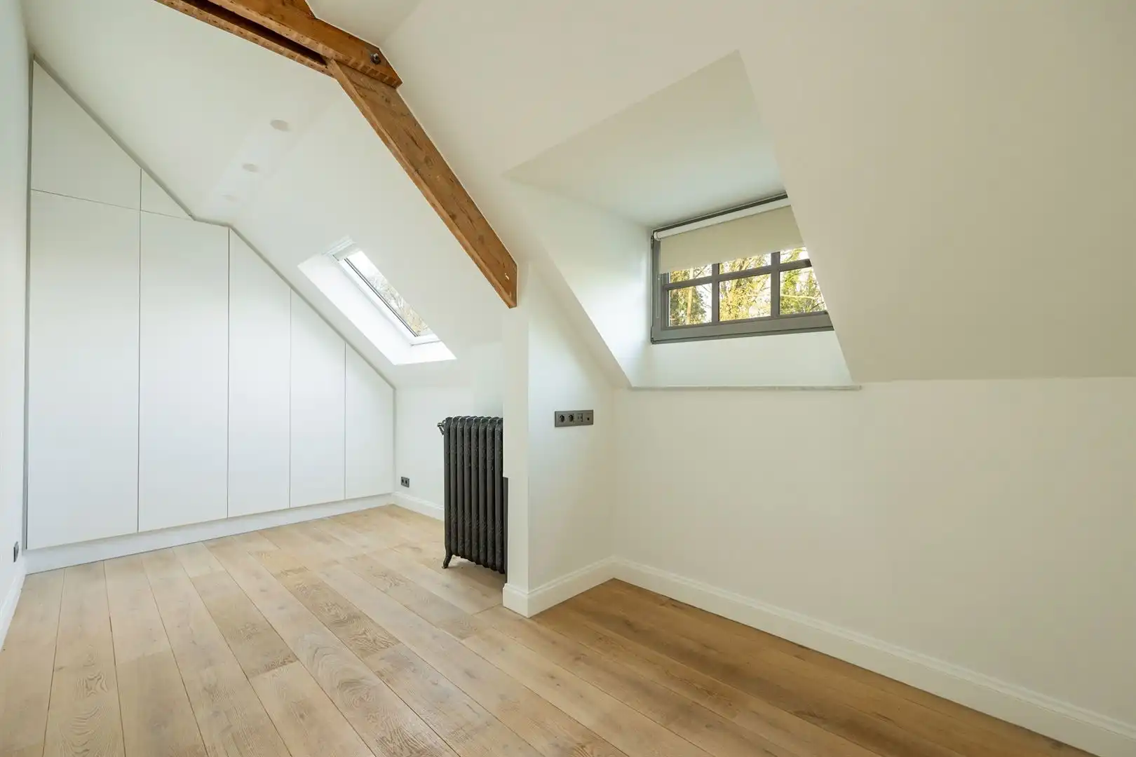 State-of-the-art villa tussen eeuwenoude bomen foto 30