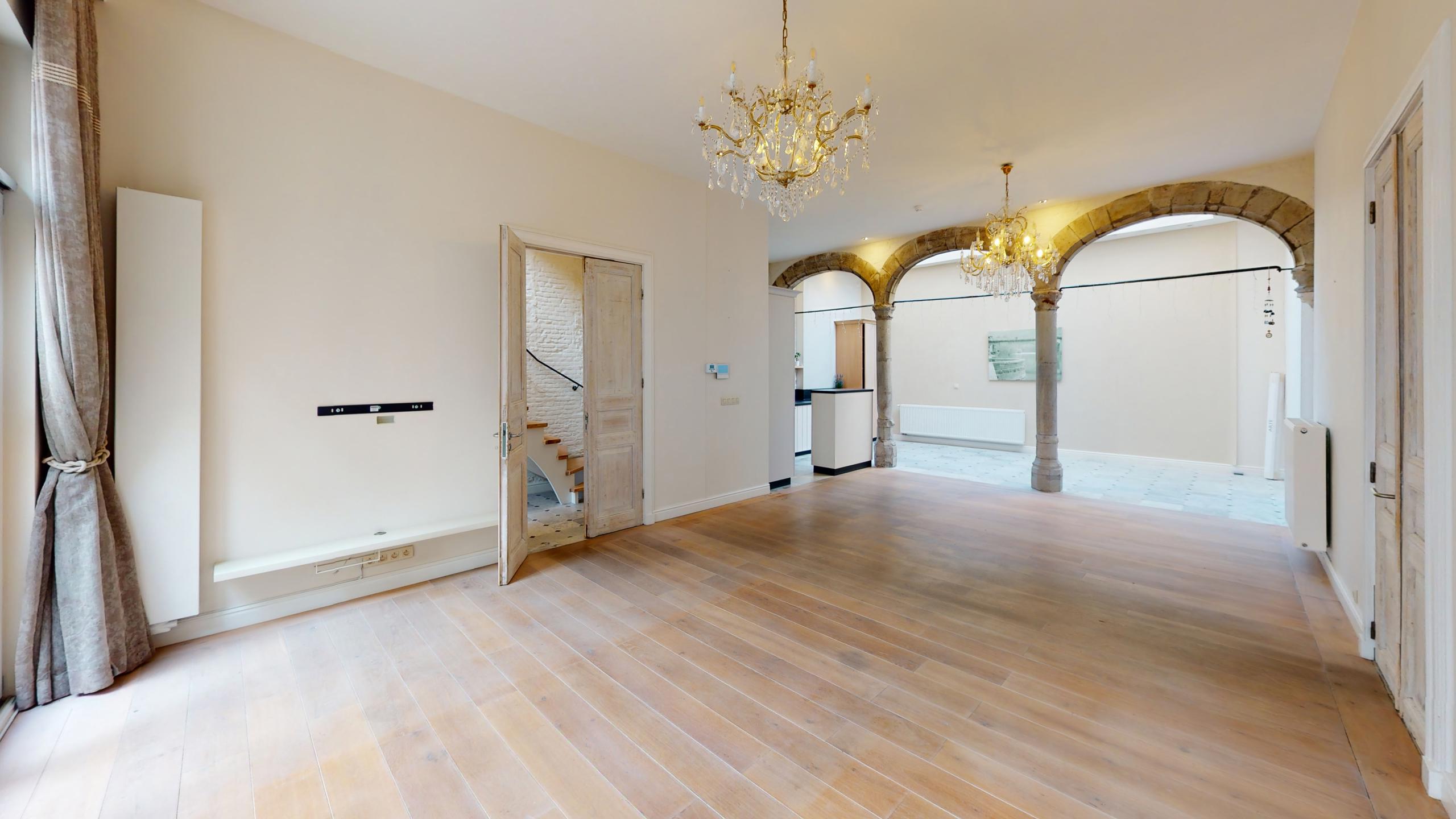 ANTWERPEN-CENTRUM - Gerenoveerde Stadsvilla in het hartje van de stad. foto 4