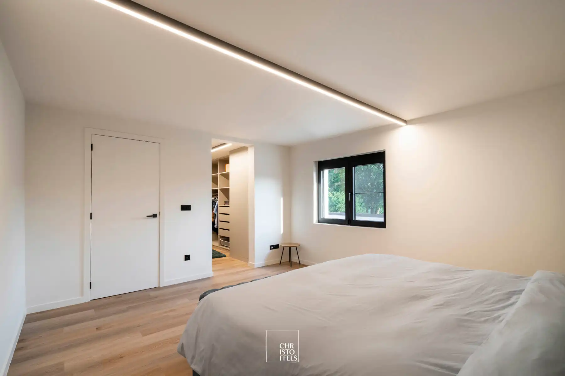 Luxe nieuwbouwvilla van 336 m² op een perceel van 1.313 m² foto 18