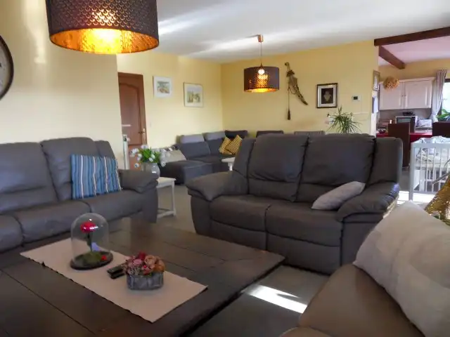 Villa-Landhuis met 4 slpkrs, bureel, 2 garages op 12 are foto 13