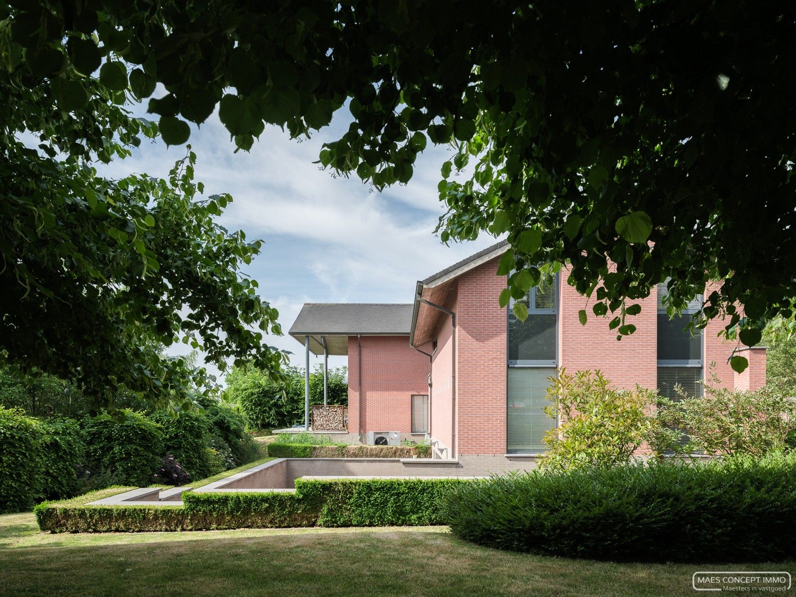 Villa en kantoor vlak bij het centrum van Anzegem foto 4