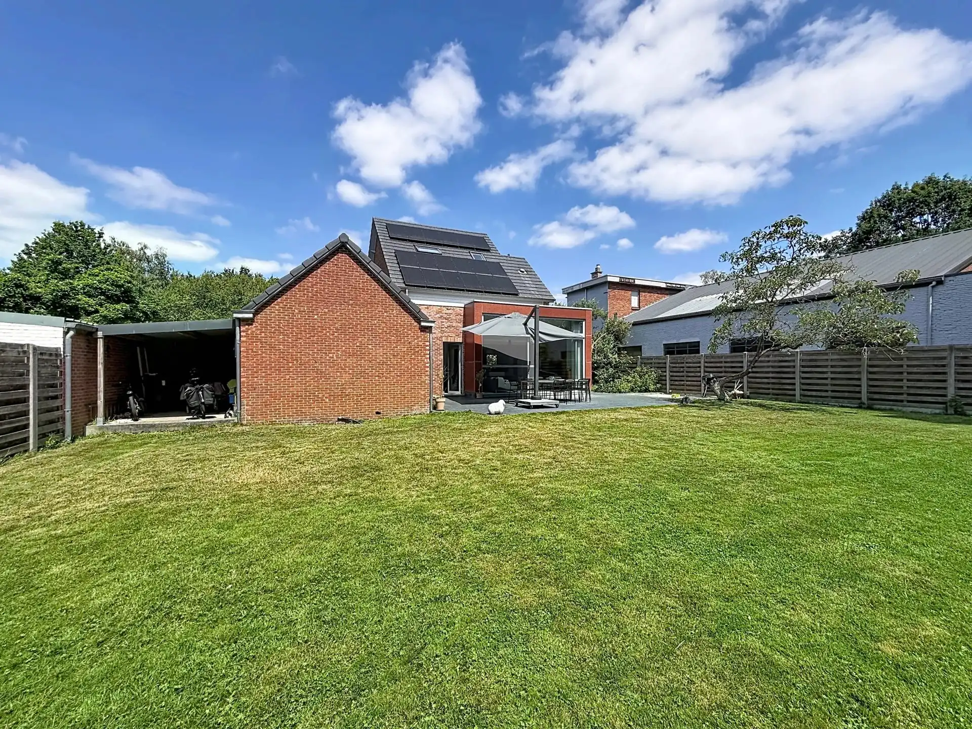 Verrassend ruime instapklare woning met 3 slaapkamers op een mooi perceel. foto 44
