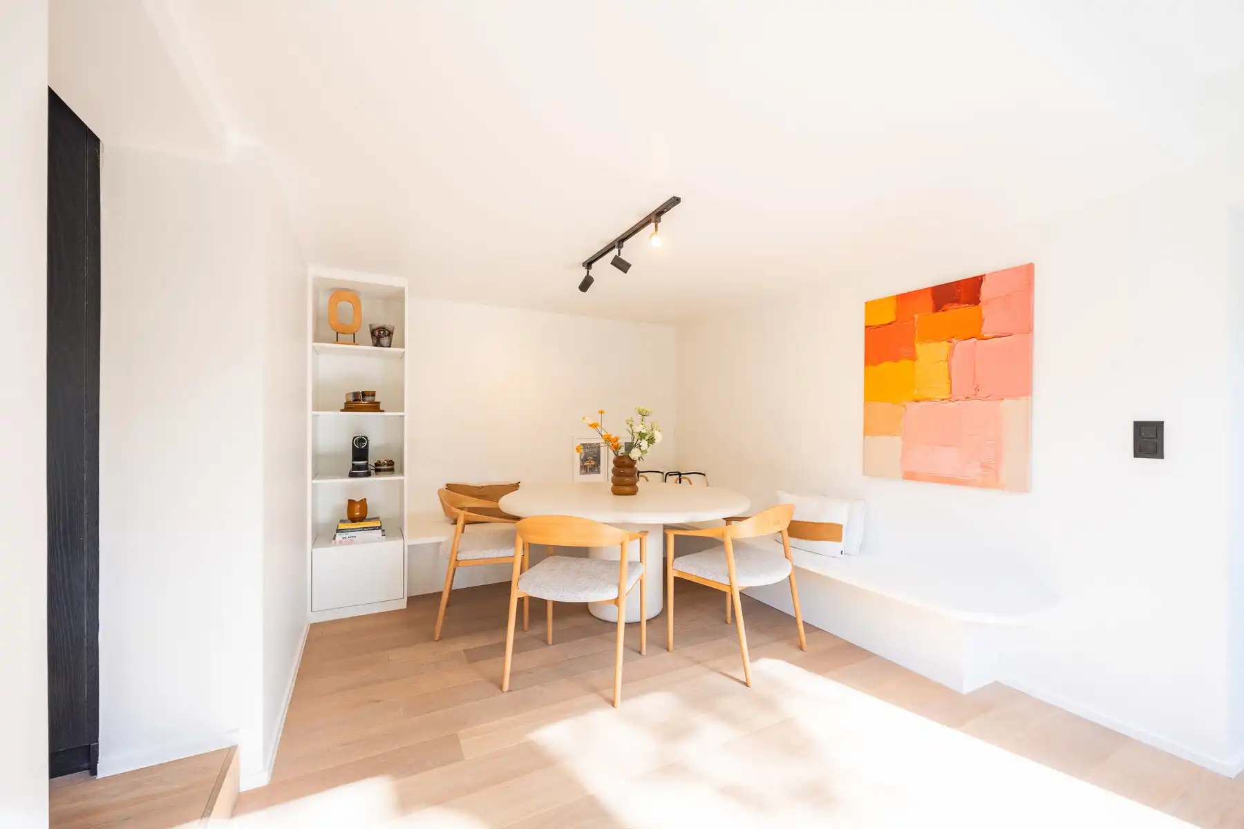 Gerenoveerde karakterwoning met gezellige tuin foto 11