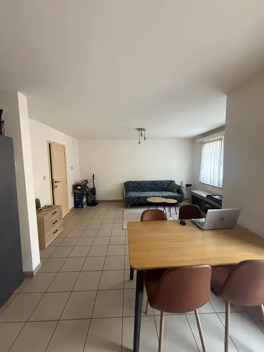 Comfortabel appartement op 1e verdieping vlak bij centrum Genk foto 3
