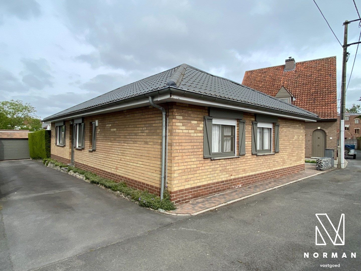 Gelijkvloerse alleenstaande woning in hartje van Hulste met 3 slaapkamers en garage foto 20