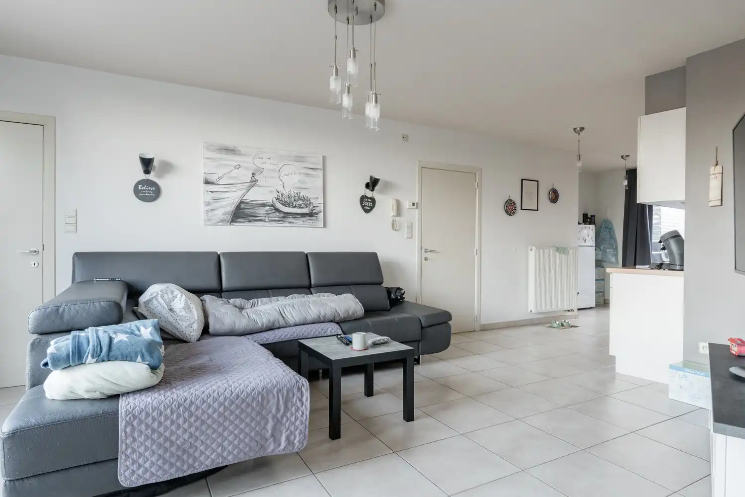 Ruim duplex appartement met 3 slaapkamers in het centrum van Hamont. foto 4