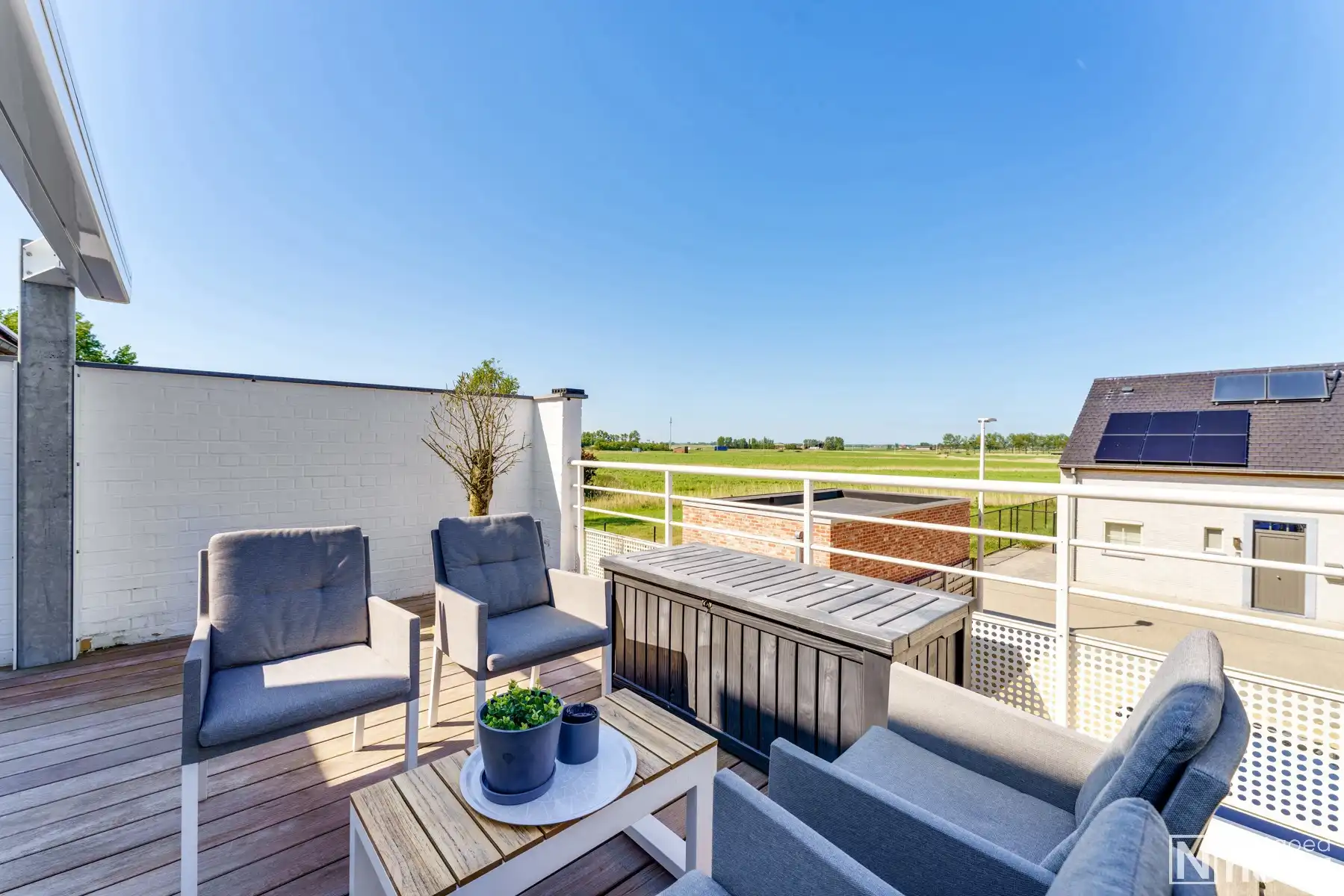 Gerenoveerde woning aan de rand van de stad foto 8